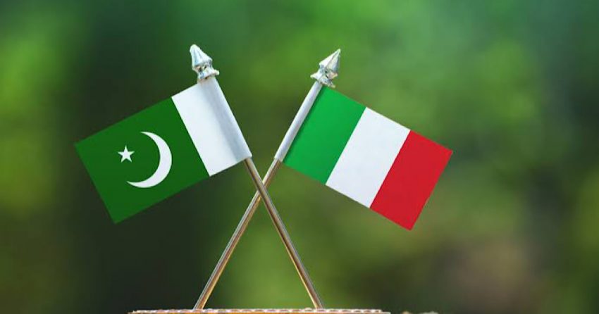 Italy and Pakistani flags